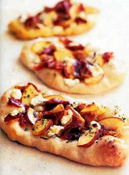 peach, proscuitto and goat cheese pizza